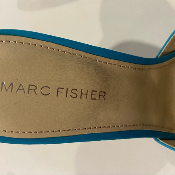 Marc Fisher Heel Sandals Size 9.5 - Picture 4 of 5